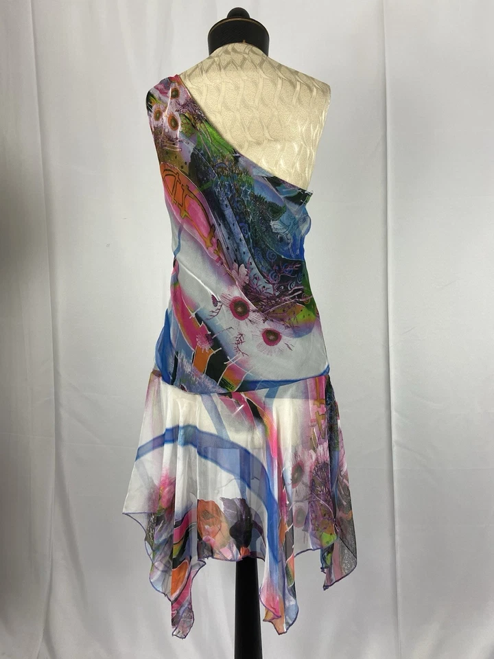 Vestido Alberto Makali Talla Grande Un Hombro Dobladillo Asimétrico Capa Top Foto 2 de 4