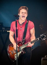 Hunter Hayes performs at UNO Lakefront Arena on December 4 2014 in- Old Photo 9