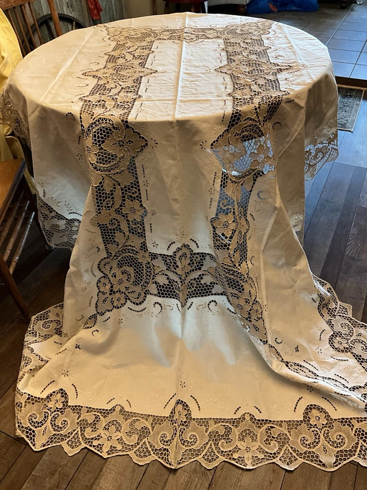 Mantel vintage de encaje con aguja Point de Venise 102 X 66 pulgadas lino botín crujiente Foto 2 de 4