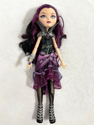 Ever After High Mattel First 1st Chapter Raven Queen Doll Royals