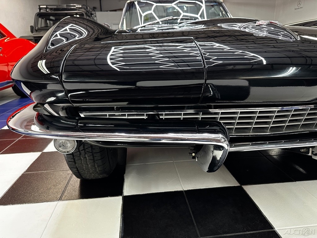 1967 Black Chevrolet Corvette   | C2 Corvette Photo 4