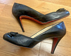CHRISTAIN LOUBOUTIN ITALY SHOES LEATHER ROUND TOE BOW HEELS 3.5" BLACK  SZ 39 — photo 4