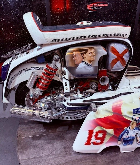 LAMBRETTA GP, ITALIAN,KITTED RB225, A FULL BLOWN ONE OFF CUSTOM SHOW SCOOTER! - Picture 20 of 24