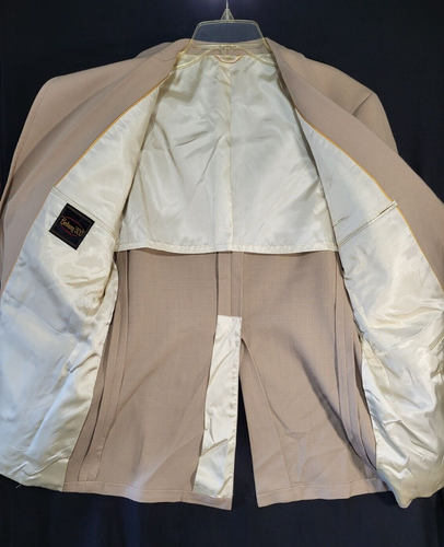 Vintage Botany 500 Tan Blazer (See Description for Size Chart) Size Medium - Picture 3 of 8