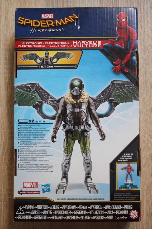 SPIDER-MAN HOMECOMING,VULTURE MICHAEL KEATON 1/6 FIGURE,29CM,HASBRO,MARVEL,SUONO - Immagine 4 di 4