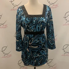 Notations.  Size Small.  Tie Back Tunic.  Satin Finish.  Stretch. Pullover. B43.