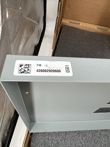 General Electric CAT: AQF3241MBX Lighting Panelboard, 125A, 208Y/120V, 3P,AXT1P1 - Picture 11 of 21