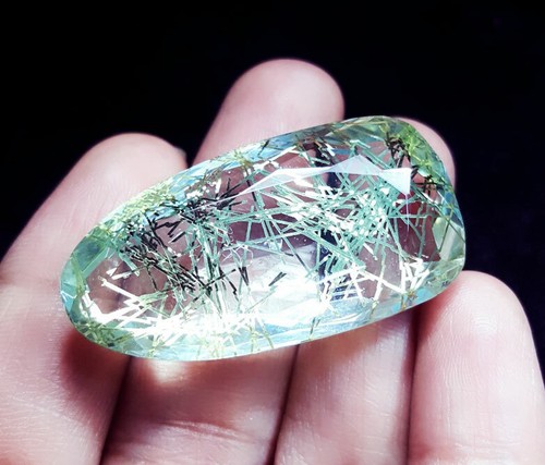 Quartz Rutilé 41,70 Ct – Pierre Précieuse Facettée – Inde – Transparent