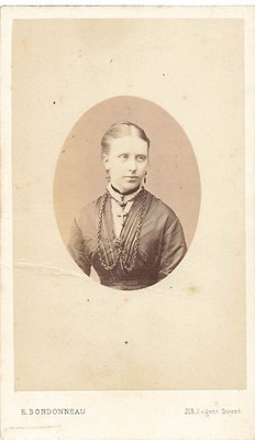 Woman Studio Portrait CDV Card Photograph CDV2-53