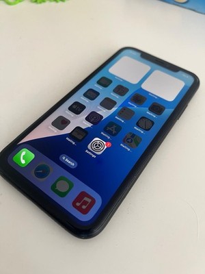 IPhone XR Schwarz 64 GB