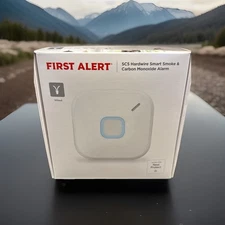 First Alert - Smoke and Carbon Monoxide Detector Hardwired - White BRAND NEW