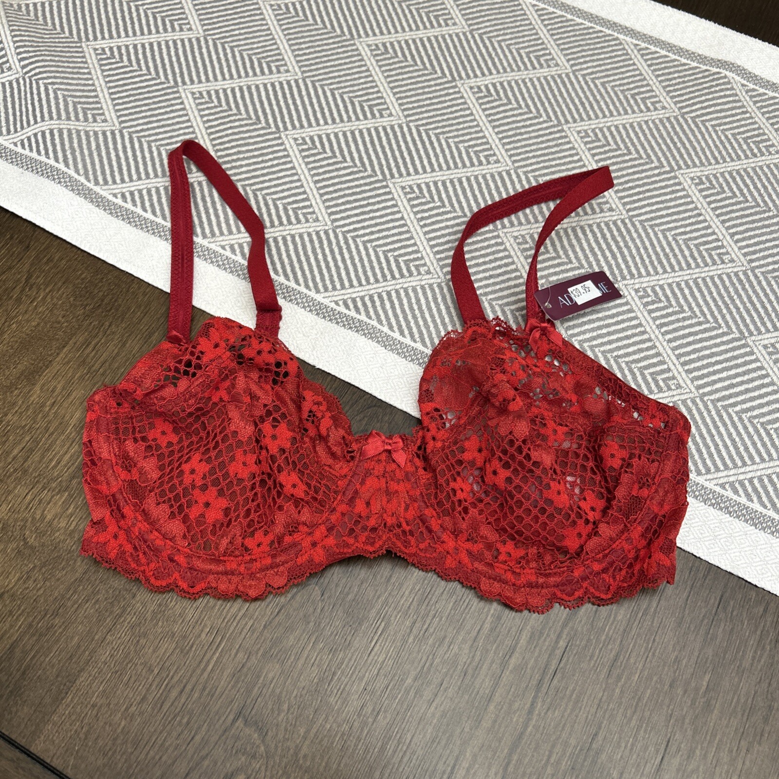 Adore Me Underwire Full Bra size 32DD Red