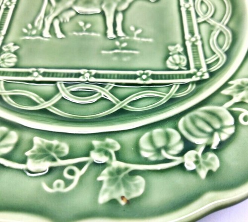 Bordello Pinheiro Cow and Pumpkins Scalloped Plate Portugal Green - Picture 5 of 12