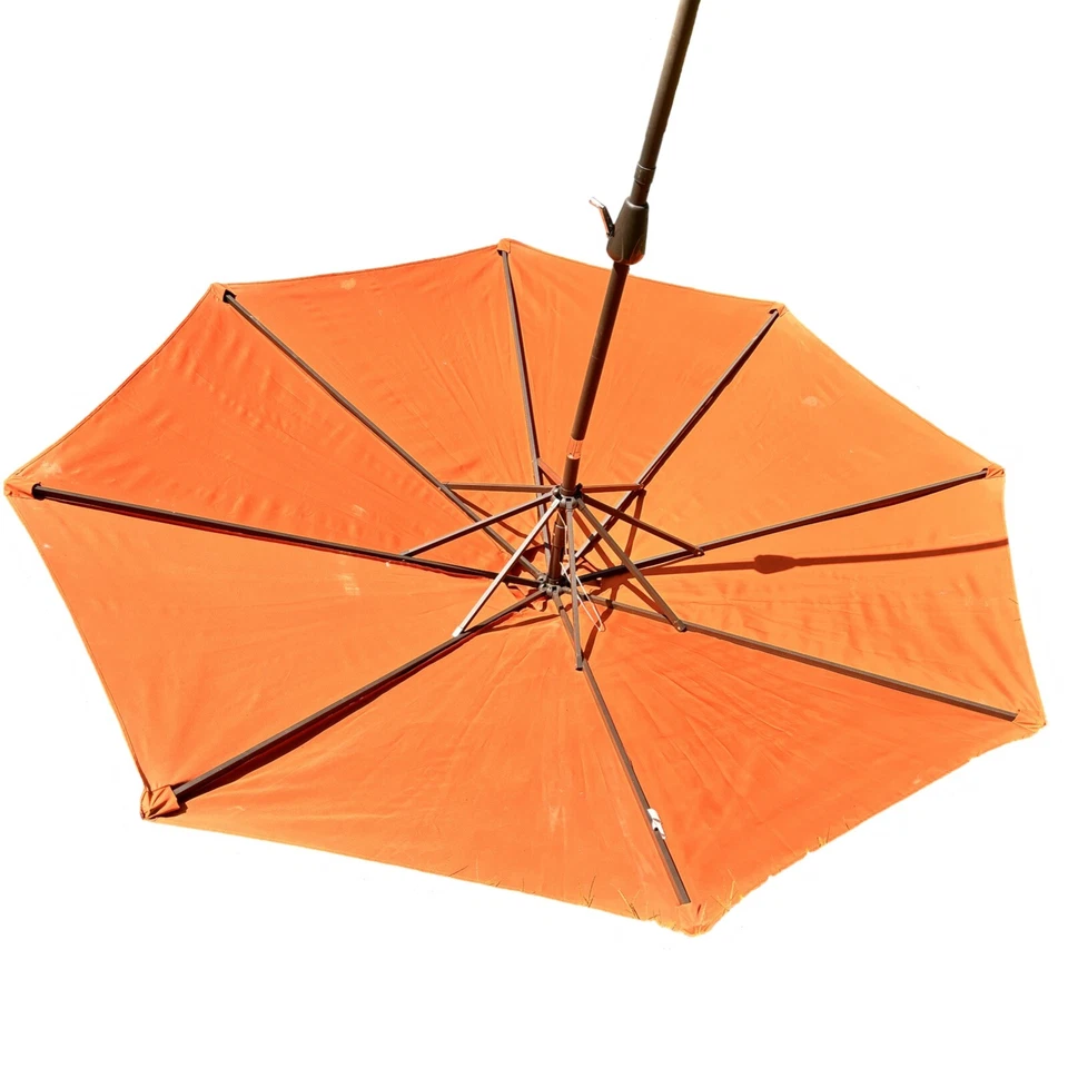 Paraguas de patio At Leisure de 9 pies con estuche | Naranja | Usado en excelente estado Foto 3 de 4