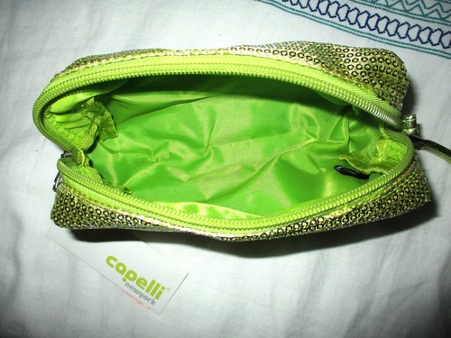CAPELLI New York, Polso paillettes verde, Chiusura con cerniera, Foderato in raso, Nuovo con etichette - Foto 4 di 5