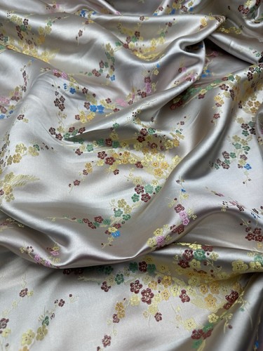 1 mtr champagne floral blossom oriental chinese brocade fabric..45” wide (114cm) - Picture 2 of 5