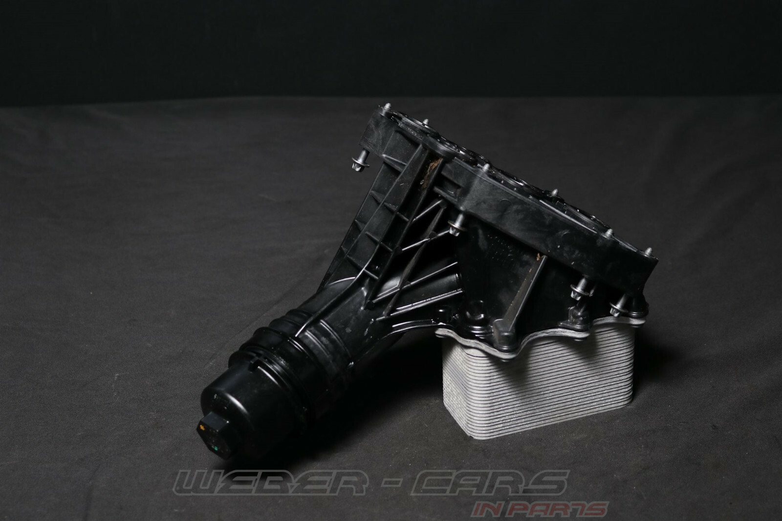 8570063 BMW X3 G01 M 40dX X4 G02 B57D30B Oil Filter Housing Heat 