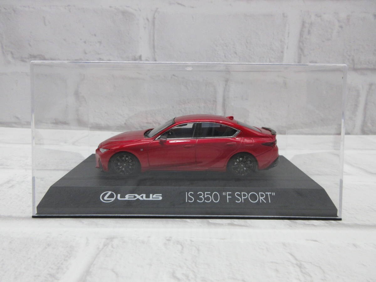 1/43 Kyosho Lexus New IS350 F Sport Radiant Red Contrast 1/43 Kyosho Lexus New IS350 F Sport Radiant Red Contrast