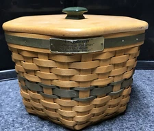 LONGABERGER 1997 Christmas Snowflake Basket-2 Protectors, Liner, Lid & Tie-On