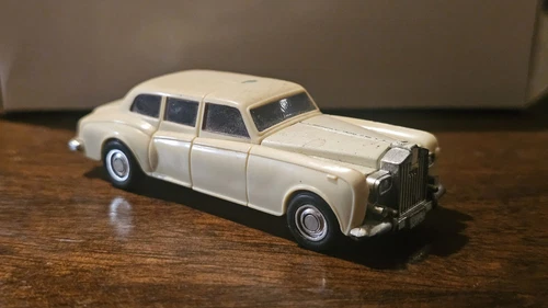 Vintage Bandai GoBots Tux MR-46 Rolls Royce Action Figure 1984 Japan