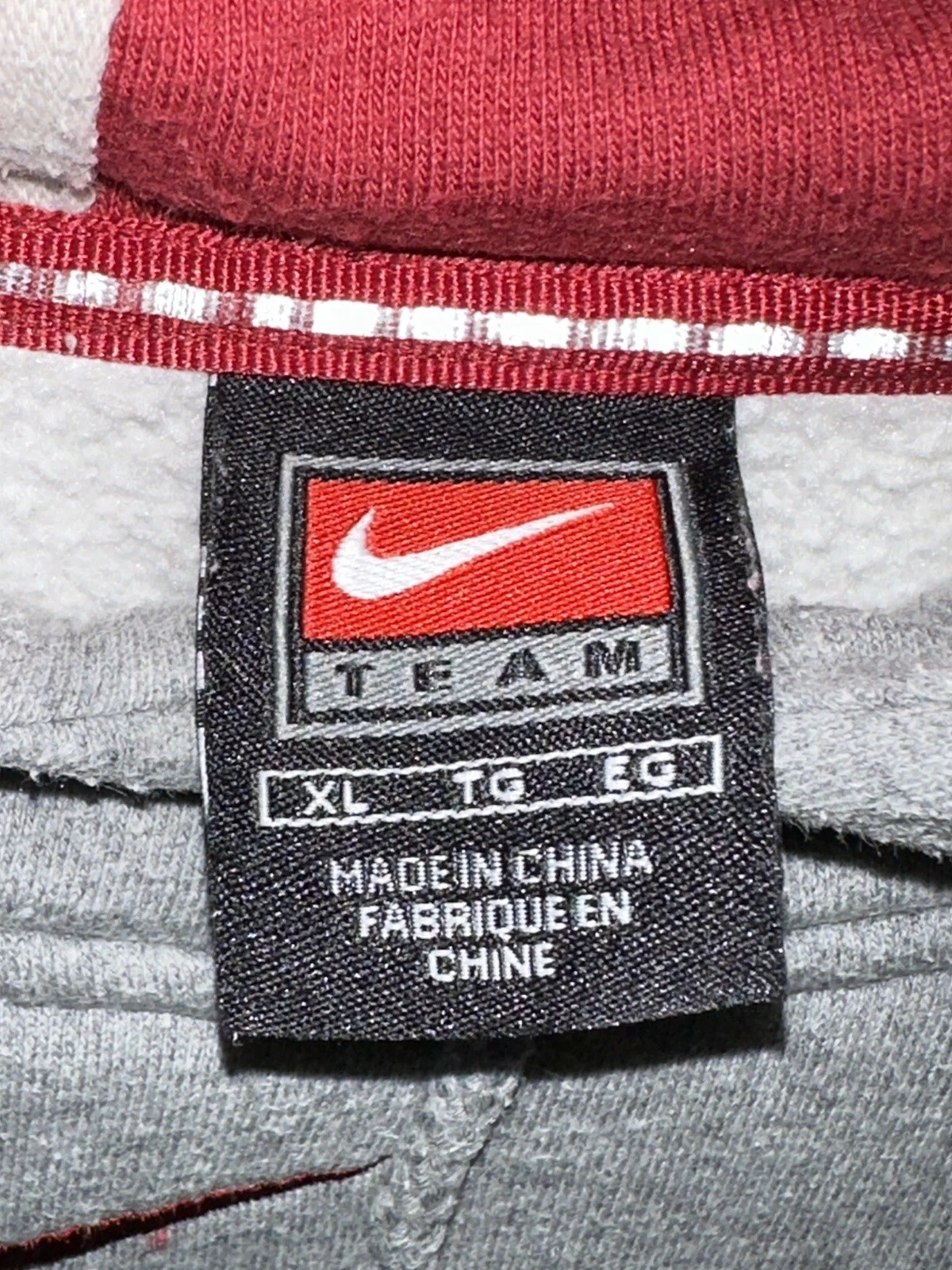 VETEMENTS Felpa con cappuccio vintage Nike Oklahoma autentica Team Apparel. Taglia XL. $80...obo