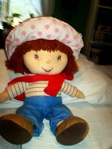 strawberry shortcake talking doll