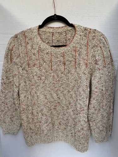 Size M ladies hand knitted sweater. Made By Master Knitter Made Of Cotton Blend - Picture 4 of 6