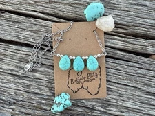 Faux Turquoise Three Stone Necklace With Silver Tone Beads On Link Chain