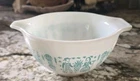 Vintage PYREX Amish Butterprint 441 Cinderella Bowl 1.5 Pt White Turquoise