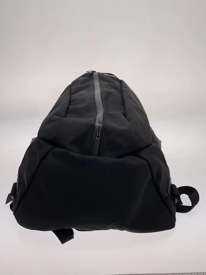 Mochila Lowrider negra, color liso, cremallera resistente al agua Foto 4 de 4