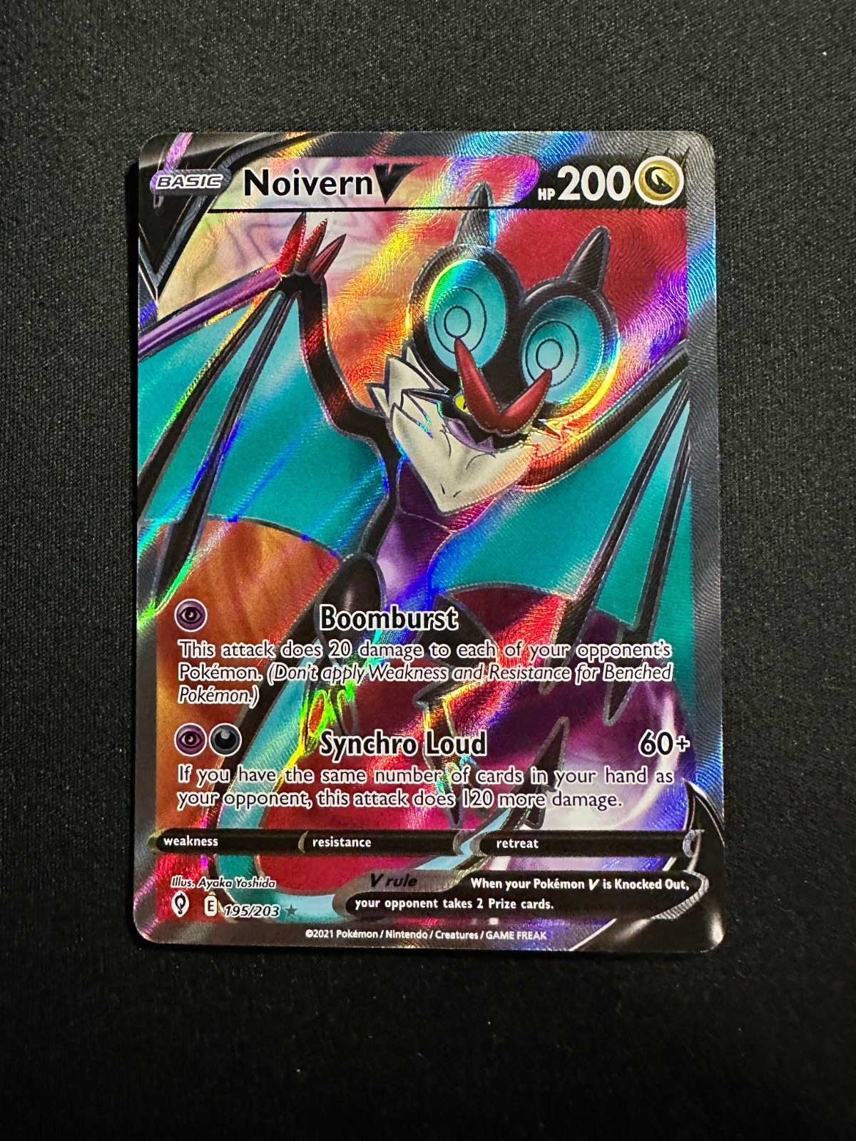 Noivern V 117/203 Holo Ultra Rare SWSH07: Evolving Skies NM