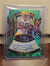 2025 Panini Select - Signatures Donald Driver #SP-DDR Green Prizm Die-Cut /5