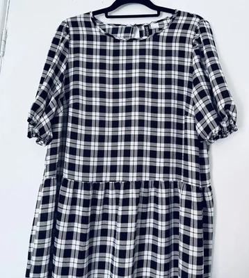 Ladies Lightweight Divided Black White Check Midi Dress Size Large (18/20) - Image 1 of 4