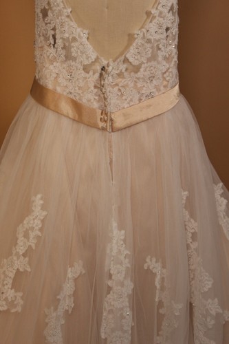 Alfred Angelo Wedding Dress, style ball gown, pink, lace details, train - Picture 5 of 6