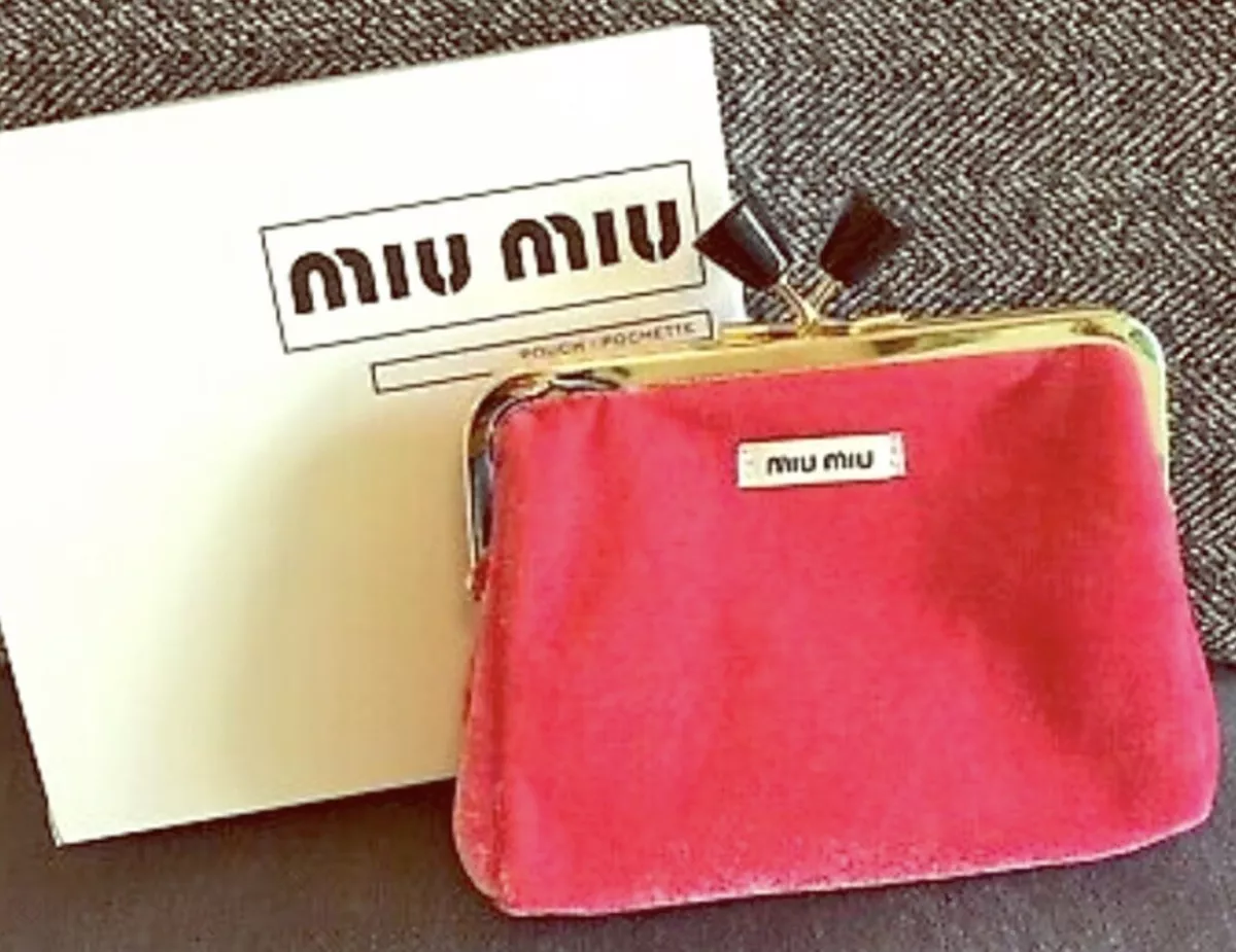 Miu Miu Pink Velvet Pouch Pochette Coin Bag/Purse with Kisslock