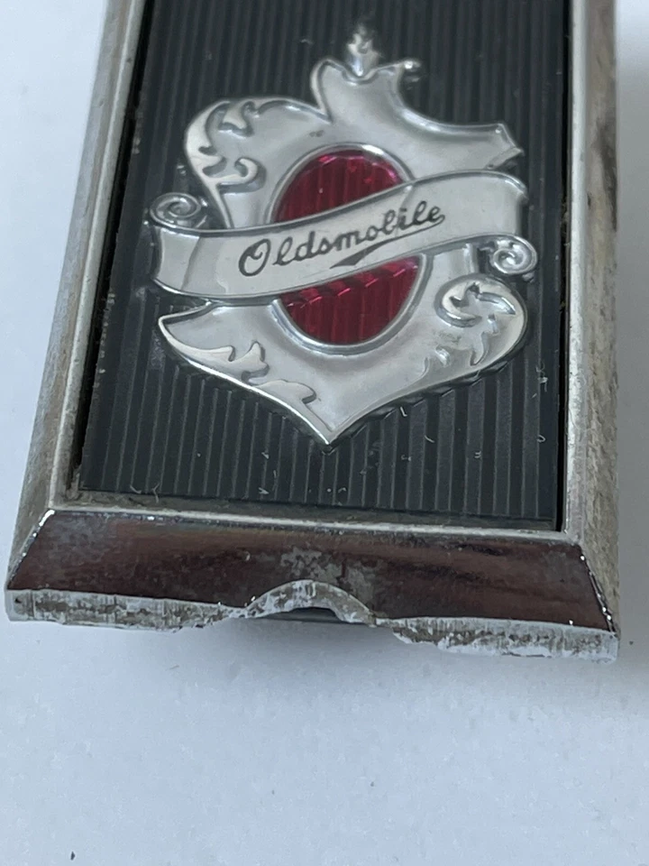Emblema de tampa central aro roda original Oldsmobile original fabricante de equipamento original PRETO 255229 - Imagem 3 de 4