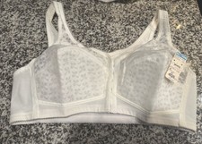 Vintage Bestform Women's 40B Beauty Collection Bra Style 6300 NWT Front Clasp