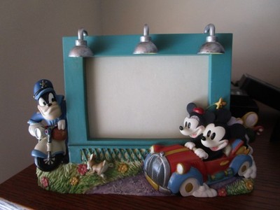 HTF DISNEY MICKEY & MINNIE RIDING CAR LIGHTED 4 X 6 PHOTO FRAME