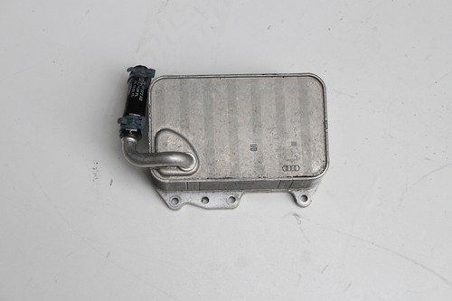 Audi A4 8W A5 F5 VW Amarok Ölkühler 059117015K Kühler 3.0 Diesel 6 Zylinder