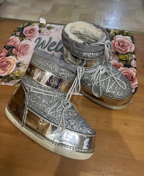 Women Chiara Ferragni Moon Boots Silver 39.5