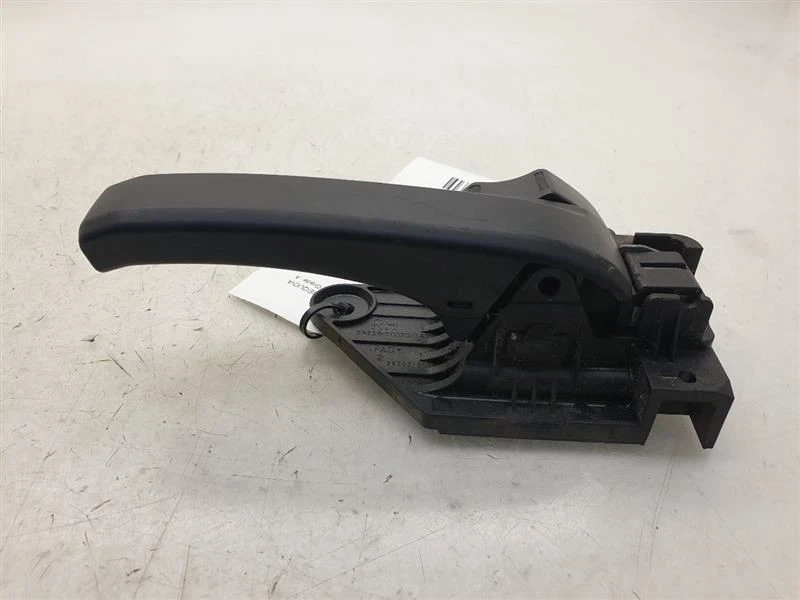 Toyota Sequoia SR5 2010 manija interior trasera lado del pasajero  Foto 2 de 4