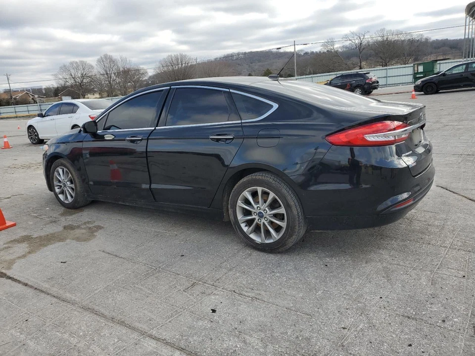 Used Front Left Fender fits: 2017 Ford Fusion L. w/o charging port Front Left Gr - Image 3 of 4