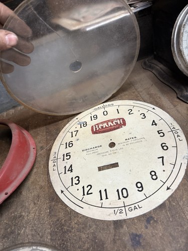 Antico vecchio raro orologio pompa gas Bennett quadrante misuratore lunetta telaio parti USA - Foto 8 di 16