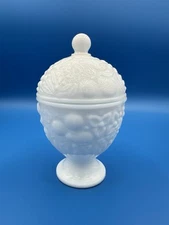 Vintage Avon Milk Glass Egg Shaped Covered Salt Cellar Candy Dish Floral 6x4 EUC