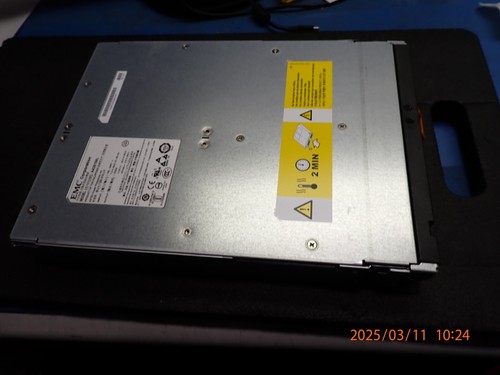 071-000-204 EMC 575W Power supply for VNXe DAE - Picture 2 of 7