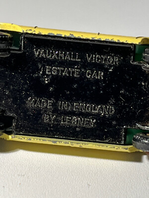 Miniature Matchbox Lesney N°38 - Vauxhall Victor - Dans Sa Boîte D'origine (VNMIB)