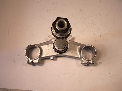 はし KAWASAKI ZX636 UNDER FORK HOLDER STEERING STEM TRIPLE TREE 44037