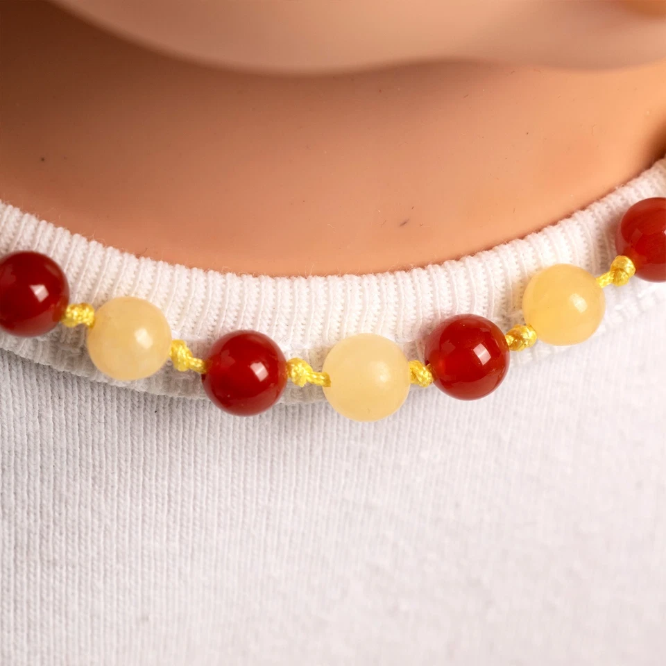 Juego de collar y pulsera de piedra natural para bebé - calcita, ágata roja y ámbar Foto 3 de 4