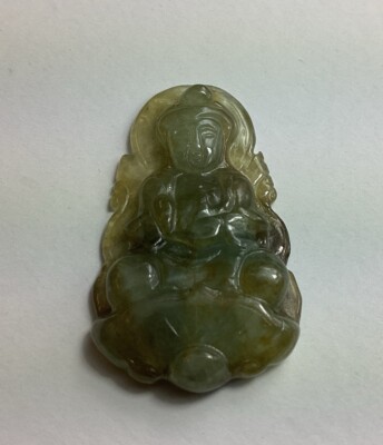 Grüner einseitiger Jadeit Buddha durchscheinender Anhänger