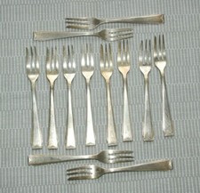 12 Kuchengabeln versilbert (?) - guter Zustand